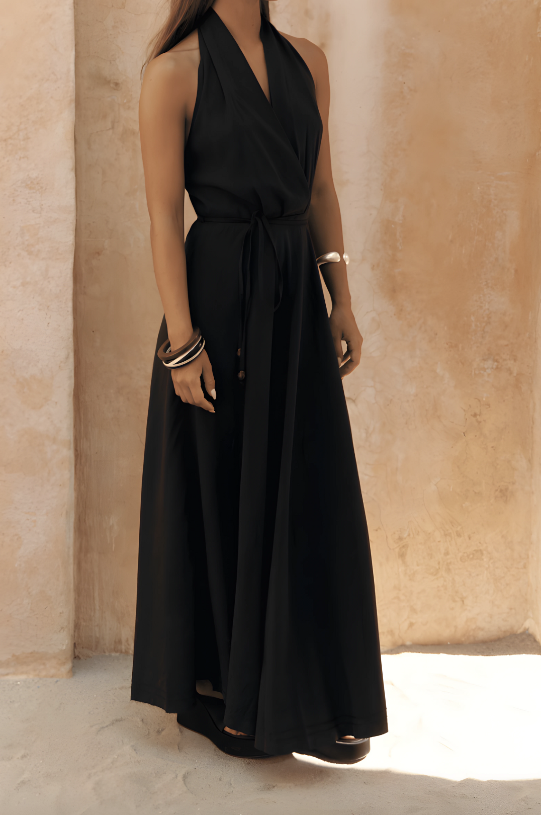 HANAN - Backless Halter Maxi